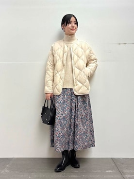 「URBAN RESEARCH DOORS（アーバンリサーチドアーズ）のタートルネックニット（ニット/セーター）」を使った、秋山 里織さん（レディース・158cm）の冬コーディネート