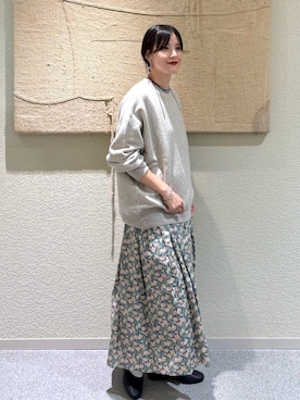 「アイテム（スカート）」を使った、秋山 里織さん（レディース・158cm）の夏コーディネート