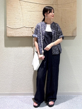 「かぐれ（カグレ）のアイテム（サロペット/オーバーオール）」を使った、秋山 里織さん（レディース・158cm）の夏コーディネート