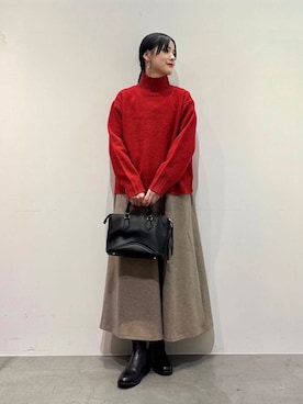 「URBAN RESEARCH DOORS（アーバンリサーチドアーズ）のタートルネックニット（ニット/セーター）」を使った、秋山 里織さん（レディース・158cm）の冬コーディネート