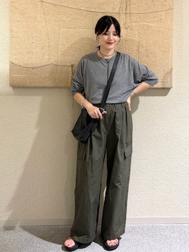 「かぐれ（カグレ）のユーティリティーイージーパンツ（その他パンツ）」を使った、秋山 里織さん（レディース・158cm）の夏コーディネート