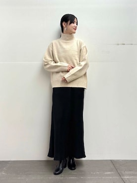 「URBAN RESEARCH DOORS（アーバンリサーチドアーズ）のタートルネックニット（ニット/セーター）」を使った、秋山 里織さん（レディース・158cm）の冬コーディネート