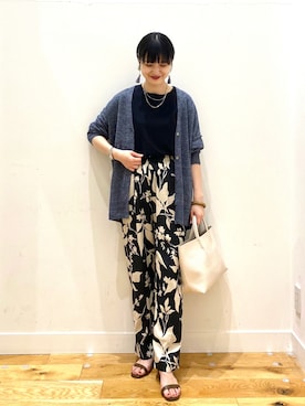 「KBF+（ケービーエフプラス）のアイテム」を使った、秋山 里織さん（レディース・158cm）の春コーディネート