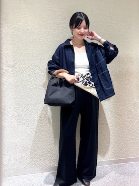 「アイテム（カバーオール）」を使った、秋山 里織さん（レディース・158cm）の秋コーディネート