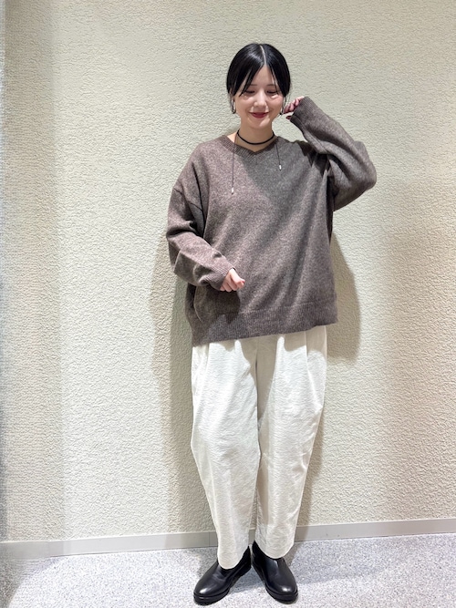 ヤクウールVネックニット（ニット/セーター）｜かぐれ（カグレ）の