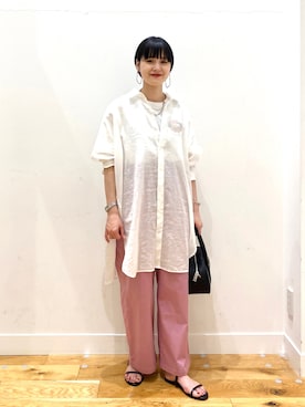 「URBAN RESEARCH DOORS WOMENS」｜「アイテム（その他）」を使った、秋山 里織さん（レディース・158cm）の夏コーディネート