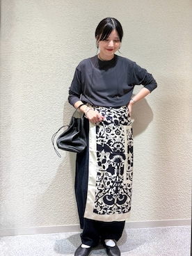 「かぐれ（カグレ）のハイツイストコットン長袖Tシャツ（Tシャツ/カットソー）」を使った、秋山 里織さん（レディース・158cm）の秋コーディネート
