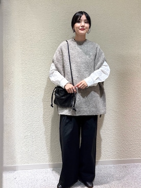 「アイテム（バレエシューズ）」を使った、秋山 里織さん（レディース・158cm）の秋コーディネート