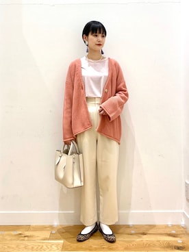 「KBF+（ケービーエフプラス）のアイテム」を使った、秋山 里織さん（レディース・158cm）の冬コーディネート
