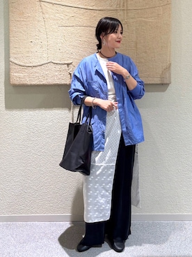 「アイテム（バンダナ/スカーフ）」を使った、秋山 里織さん（レディース・158cm）の秋コーディネート