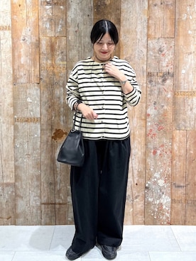 「アイテム（雑貨/ホビー）」を使った、秋山 里織さん（レディース・158cm）の秋コーディネート