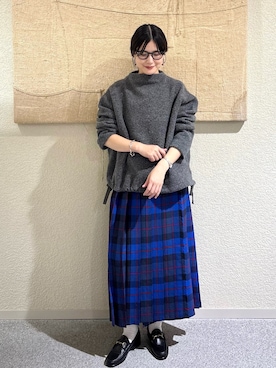「アイテム（その他トップス）」を使った、秋山 里織さん（レディース・158cm）の秋コーディネート