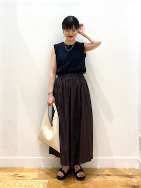 「URBAN RESEARCH DOORS WOMENS」｜「アイテム（その他）」を使った、秋山 里織さん（レディース・158cm）の春コーディネート
