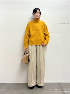 「URBAN RESEARCH DOORS（アーバンリサーチドアーズ）のタートルネックニット（ニット/セーター）」を使った、秋山 里織さん（レディース・158cm）の冬コーディネート