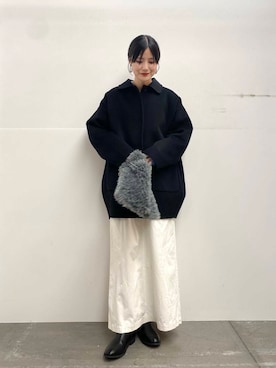 「アイテム（ステンカラーコート）」を使った、秋山 里織さん（レディース・158cm）の秋コーディネート