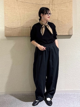 「アイテム（バンダナ/スカーフ）」を使った、秋山 里織さん（レディース・158cm）の秋コーディネート