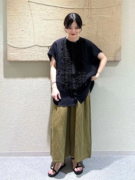 「雨の日コーデ」｜秋山 里織さん（レディース・158cm）の夏コーディネート