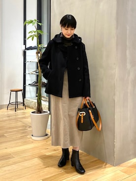 「KBF+（ケービーエフプラス）のアイテム」を使った、秋山 里織さん（レディース・158cm）の冬コーディネート