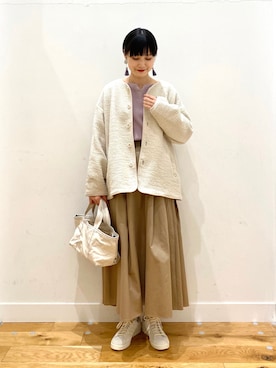 「KBF+（ケービーエフプラス）のアイテム」を使った、秋山 里織さん（レディース・158cm）の冬コーディネート