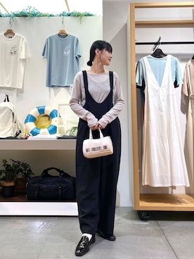 「骨格ウェーブ」｜「アイテム（オールインワン・サロペット）」を使った、秋山 里織さん（レディース・158cm）の秋コーディネート