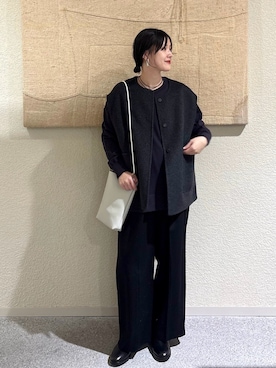 「アイテム（テーラードジャケット、グリーン系）」を使った、秋山 里織さん（レディース・158cm）の秋コーディネート