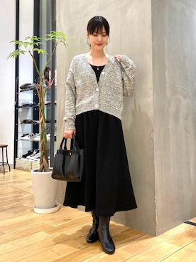 「URBAN RESEARCH DOORS（アーバンリサーチドアーズ）のアイテム（タンクトップ）」を使った、秋山 里織さん（レディース・158cm）の冬コーディネート
