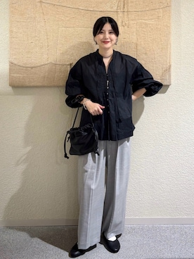 「アイテム（バレエシューズ）」を使った、秋山 里織さん（レディース・158cm）の秋コーディネート