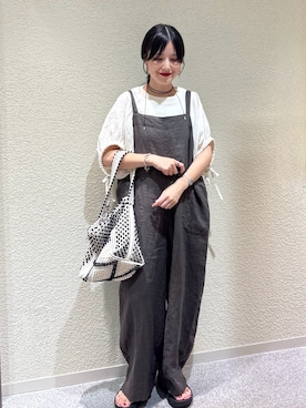 「アイテム（その他トップス）」を使った、秋山 里織さん（レディース・158cm）の夏コーディネート