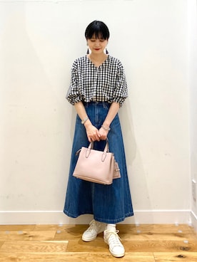 「KBF+（ケービーエフプラス）のアイテム」を使った、秋山 里織さん（レディース・158cm）の冬コーディネート