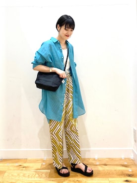 「URBAN RESEARCH DOORS WOMENS」｜「アイテム（その他）」を使った、秋山 里織さん（レディース・158cm）の春コーディネート