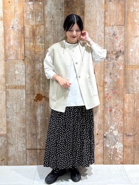 「アイテム（テーラードジャケット、パープル系）」を使った、秋山 里織さん（レディース・158cm）の秋コーディネート