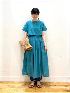「KBF+（ケービーエフプラス）のアイテム」を使った、秋山 里織さん（レディース・158cm）の春コーディネート