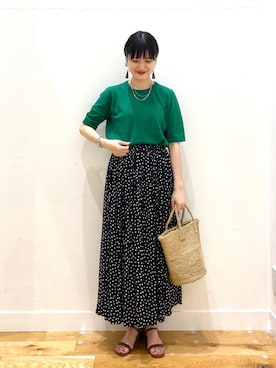「KBF+（ケービーエフプラス）のアイテム」を使った、秋山 里織さん（レディース・158cm）の春コーディネート