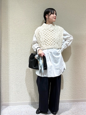 「アイテム（雑貨/ホビー）」を使った、秋山 里織さん（レディース・158cm）の冬コーディネート