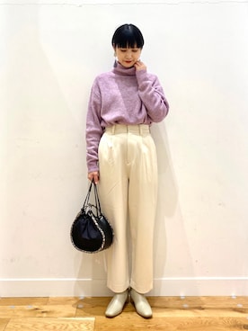 「KBF+（ケービーエフプラス）のアイテム」を使った、秋山 里織さん（レディース・158cm）の冬コーディネート