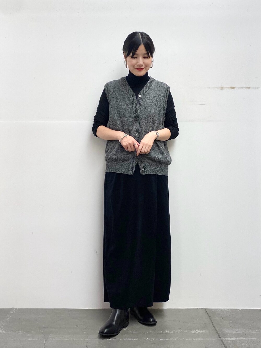 かぐれ（カグレ）の「ドライコットンノースリーブカーディガン