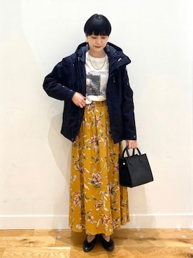 「タックイン」｜「アイテム（マウンテンパーカー）」を使った、saoriさん（レディース・158cm）の秋コーディネート
