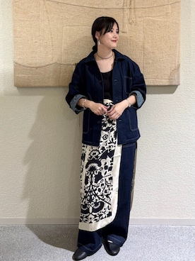 「アイテム（カバーオール）」を使った、秋山 里織さん（レディース・158cm）の秋コーディネート