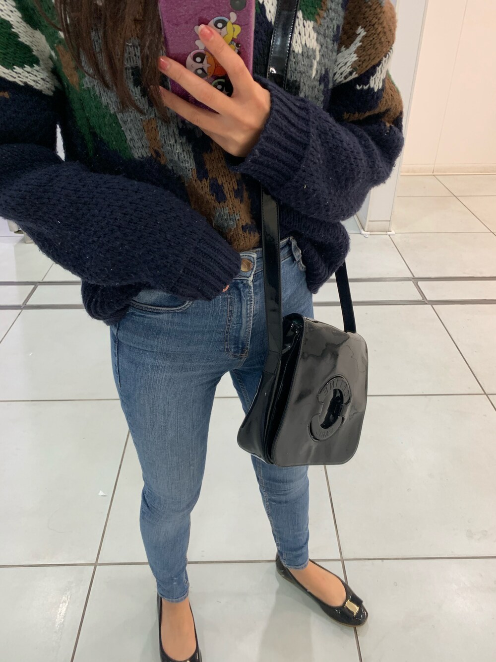 「秋コーデ、冬、ニット、セーター、ZARA、CLANE、CELINE、vintage、バレエシューズ、低身長、150cmコーデ、柄、デニム」｜「CELINEのアイテム（バッグ、ブラック系）」を使った、87さん（レディース・150cm）の秋コーディネートの1枚目の写真