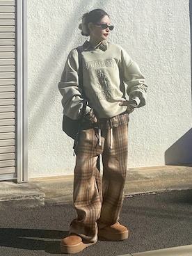 「アイテム（スウェット）」を使った、T Λ Eさん（レディース・158cm）の秋コーディネート