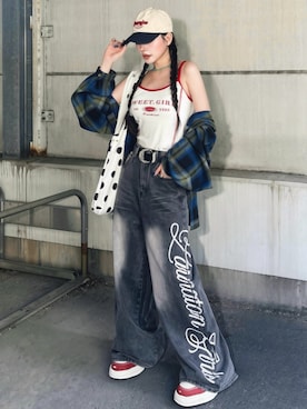 「BARELY BLUE（ベアリーブルー）のアイテム」を使った、T Λ Eさん（レディース・158cm）の夏コーディネート