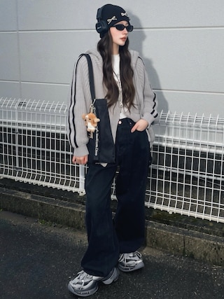 「SHEENA(シーナ)のビーズリボンニットビーニー(ニットキャップ/ビーニー)」を使った、T Λ Eさん(レディース・158cm)の秋コーディネート