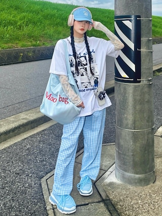 「Vipoa(ヴィポア)のdog graphic over tee(Tシャツ/カットソー)」を使った、T Λ Eさん(レディース・158cm)の秋コーディネート