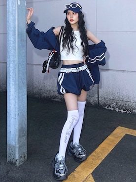 「アイテム（チャーム）」を使った、T Λ Eさん（レディース・158cm）の夏コーディネート