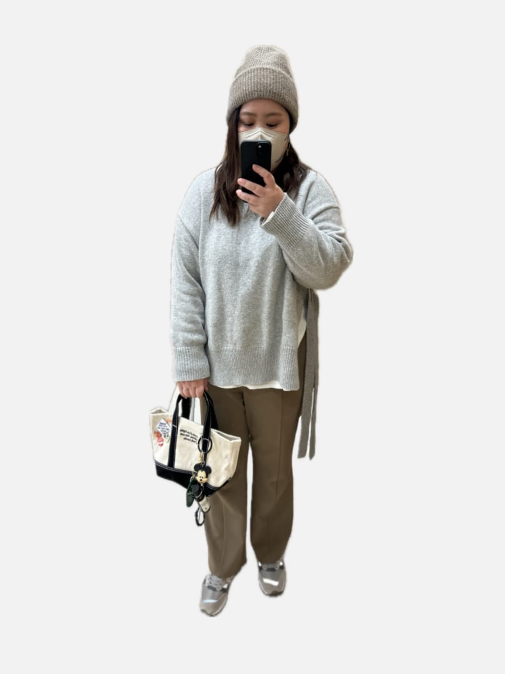 Tシャツ/カットソーを使った「ピンバッジ」の人気ファッション