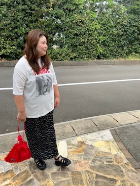 「Omekashi（オメカシ）のLIFE PC FRANCE BIG Tシャツ（Tシャツ/カットソー、ホワイト系）」を使った、3yamaさん（レディース・160cm）の夏コーディネート