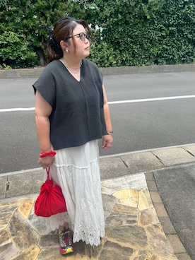 「HOLIDAY（ホリデイ）のアイテム」を使った、3yamaさん（レディース・160cm）の夏コーディネート