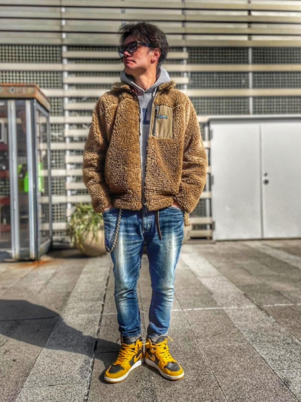 「ナイキ、フリースジャケット、ビッグシルエット、ベンデイビス、ジョガーパンツ、aj1、エアジョーダン、チャンピオン、パーカー、冬コーデ、パタゴニア、ノースフェイス、パタゴニアレトロX、パタゴニアのフリース」｜「FREAK'S STOREのWEB限定 ビッグシルエット ボンディング ボアフリース ブルゾン 防風（ブルゾン、ベージュ系）」を使った、KOHさん（メンズ・172cm）の冬コーディネートの1枚目の写真