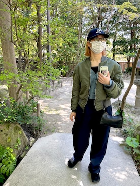 「stussy」｜「アイテム（ミリタリージャケット）」を使った、misakiさん（レディース・160cm）の春コーディネート