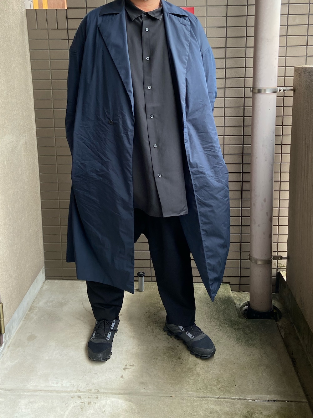 【最安値】shinya kozuka トレンチコート　ステンカラー　サイズ3 最安値】shinya kozuka トレンチコート ステンカラー サイズ3